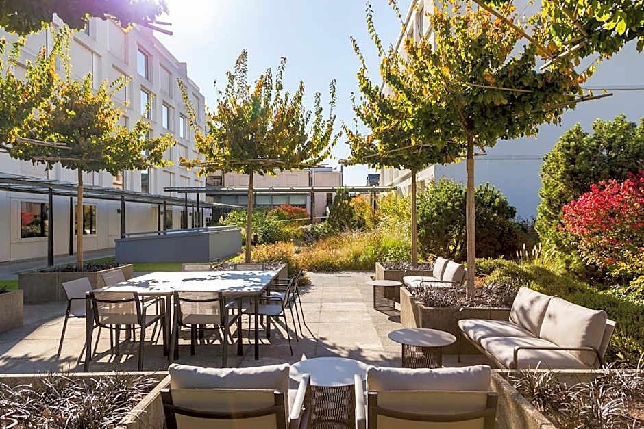 Courtyard Garden